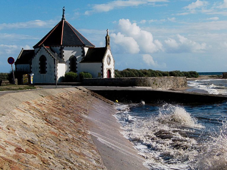 Sarzeau.-_La_chapelle_Notre_Dame_de_la_Côte,_Penvins